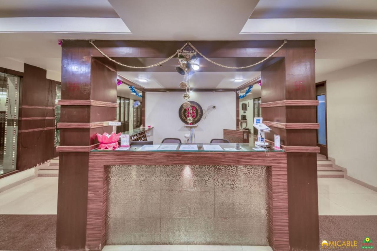 Hotel Ashwin Igatpuri, Pure Veg & Jain Food Buitenkant foto