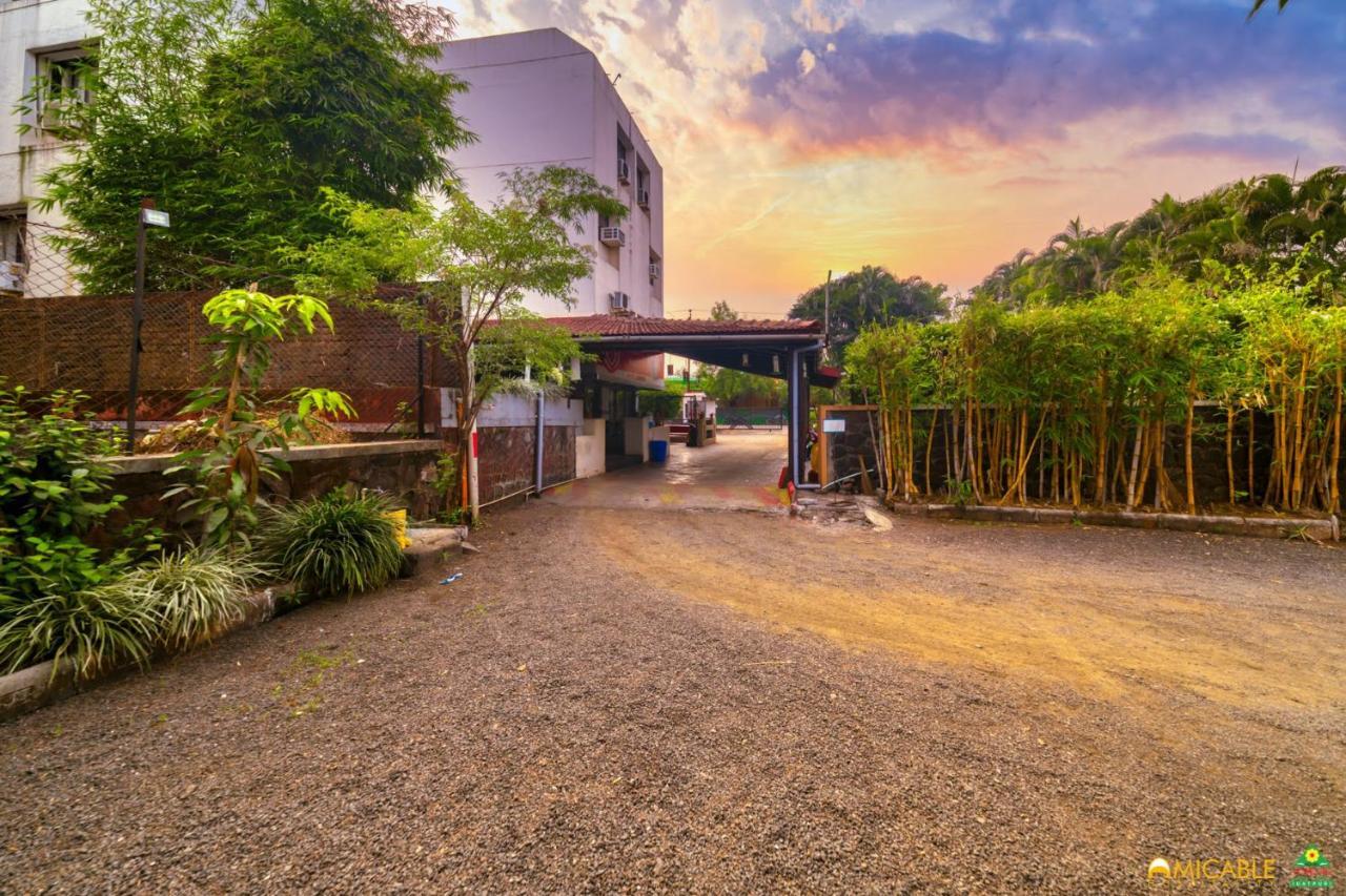Hotel Ashwin Igatpuri, Pure Veg & Jain Food Buitenkant foto